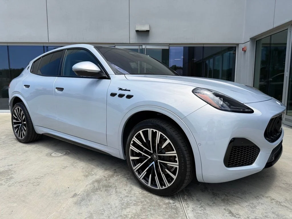 Used 2025 Bianco Astro Metallic Maserati Modena image 1