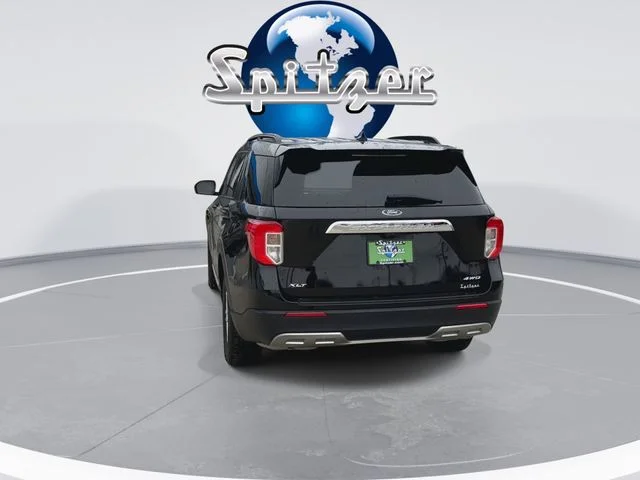 Used 2023 Black Metallic Ford XLT image 8