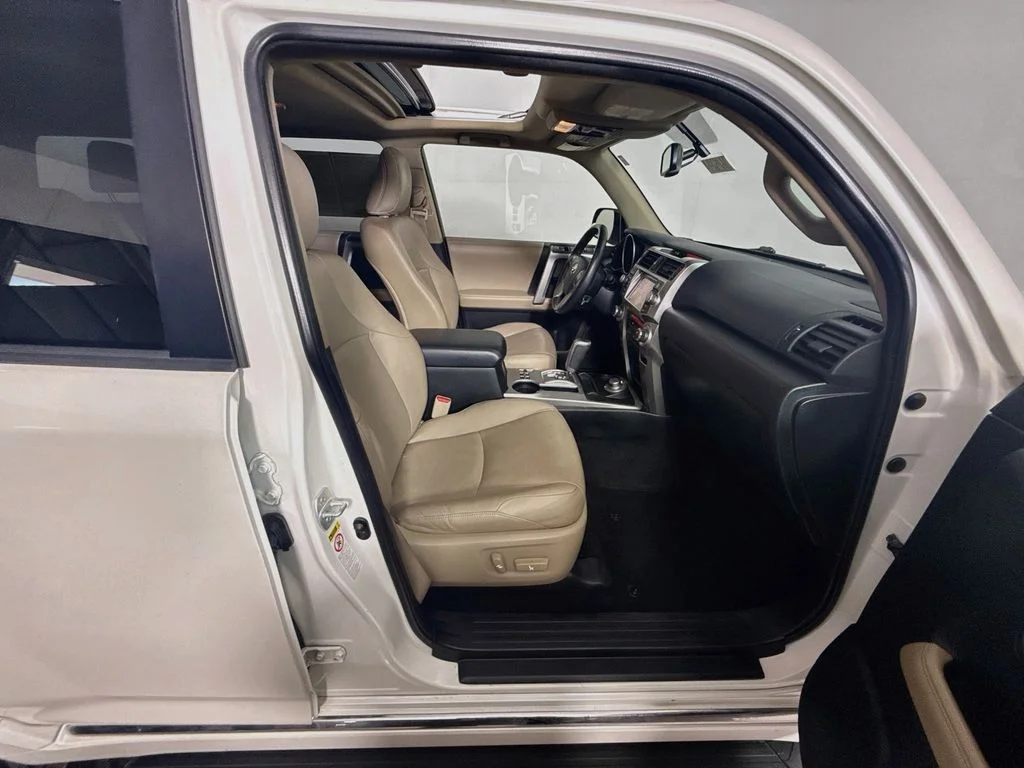 Used 2013 Blizzard Pearl Metallic Toyota Limited image 27