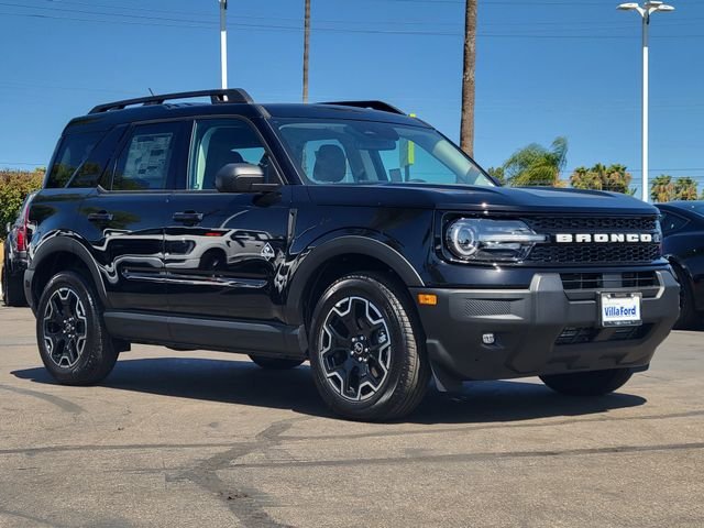 New 2026 Shadow Black Ford Outer Banks® image 24