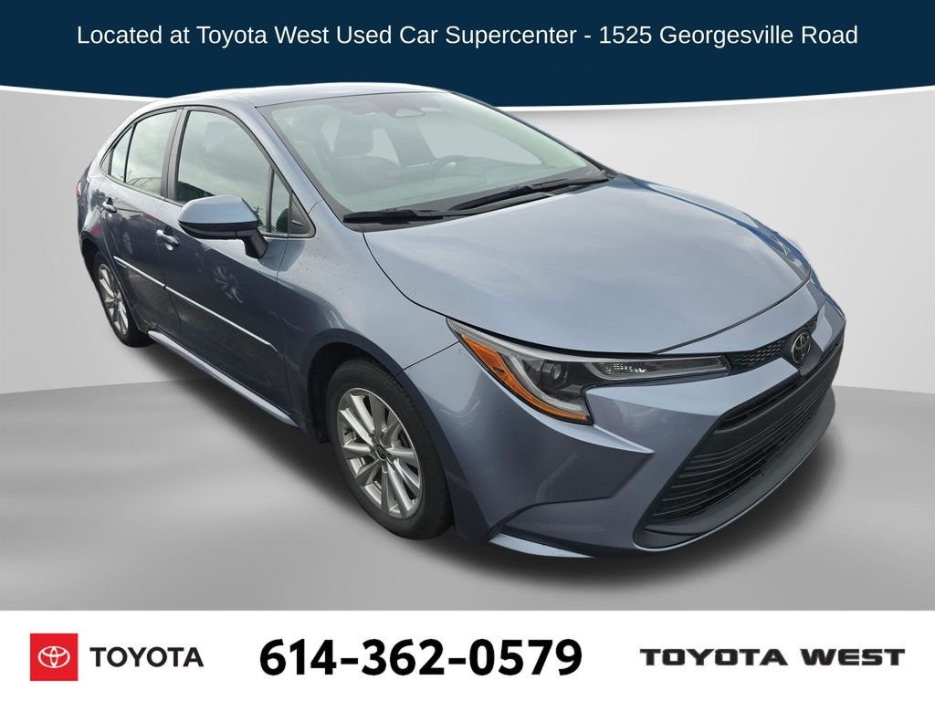 Used 2024  Toyota LE image 1