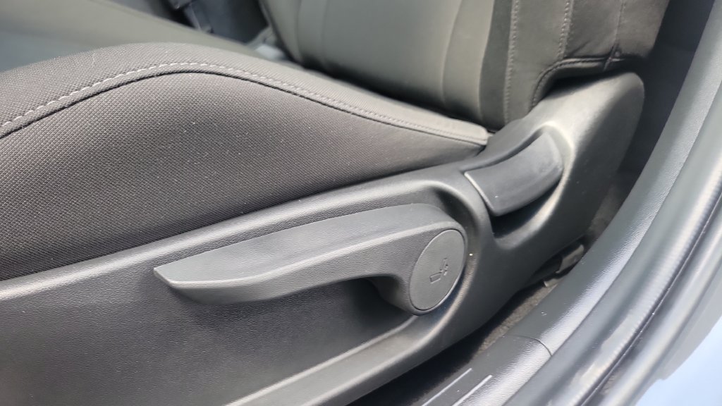 Used 2024 Gray Hyundai SEL image 16