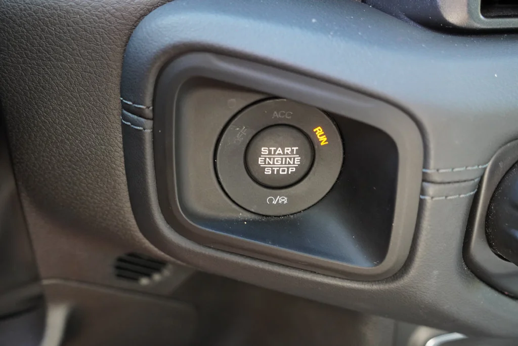 Certified Used 2026 Black Clearcoat Jeep Mojave image 28