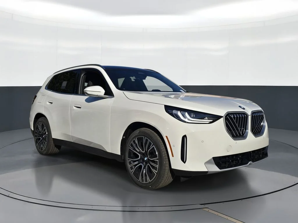 Used 2026 White BMW 30 xDrive image 2