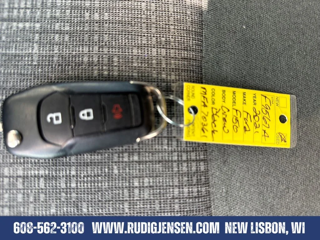 Used 2021 Black Ford XLT image 27