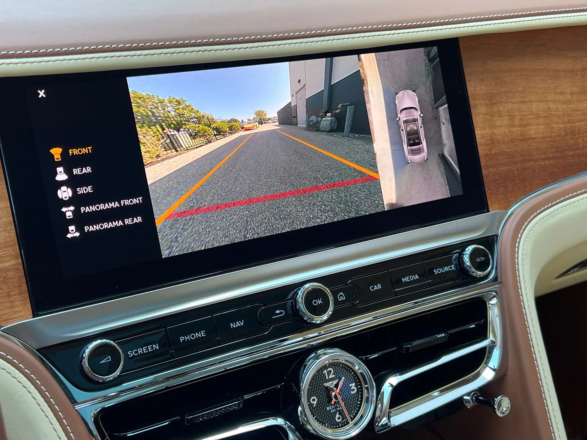 Used 2023 Gold Bentley Speed image 32