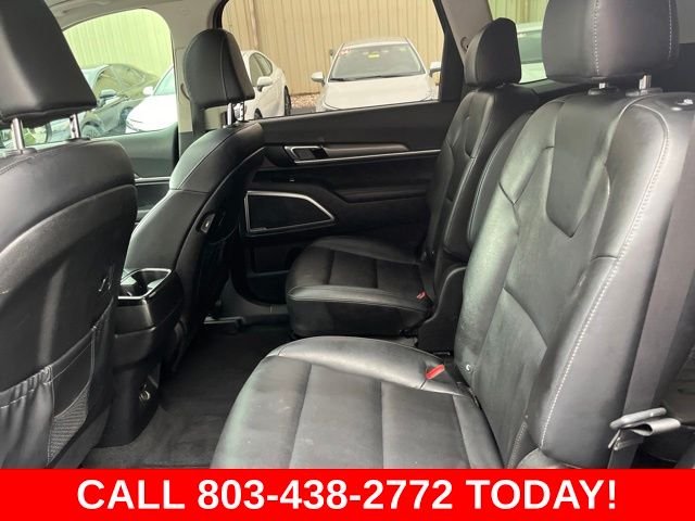 Used 2022 Black Kia S image 12