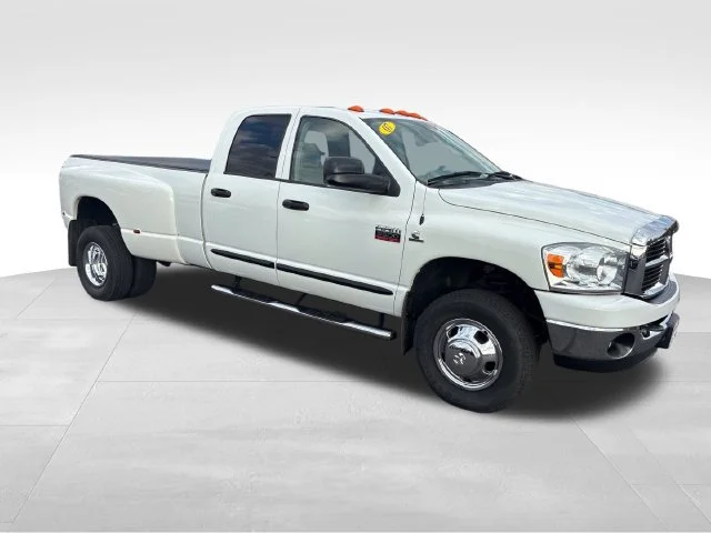 Used 2007 White Dodge SLT image 8
