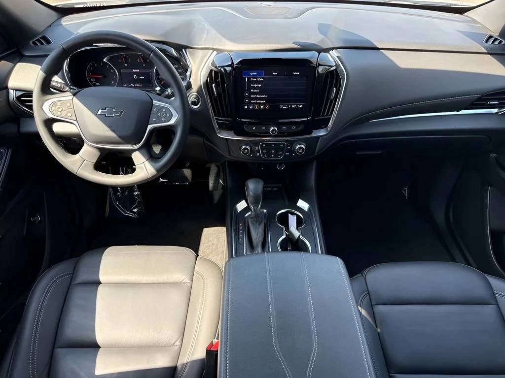 Used 2023 Summit White Chevrolet LT Leather image 15
