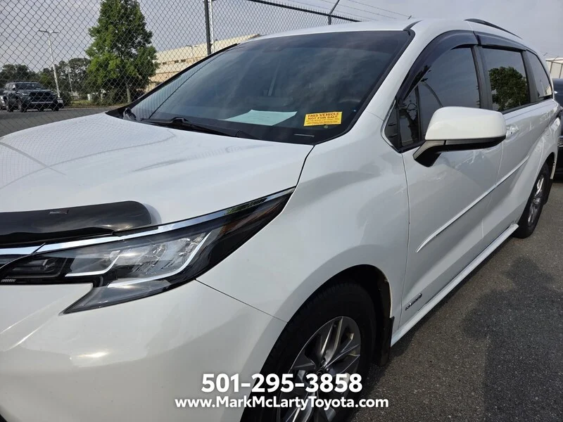 Used 2021 Super White TOYOTA LE image 4