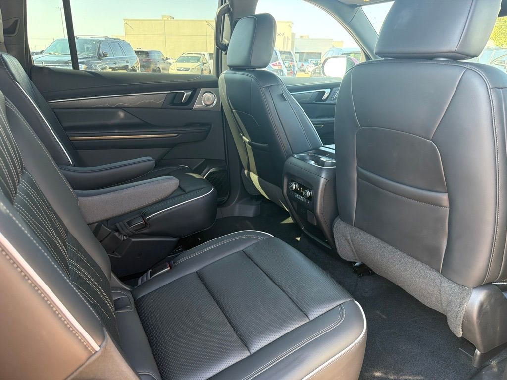Used 2025 Red Buick Avenir image 10