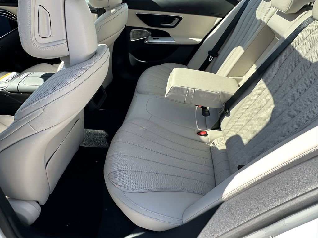 New 2026 Polar White Mercedes-Benz E 450 image 24