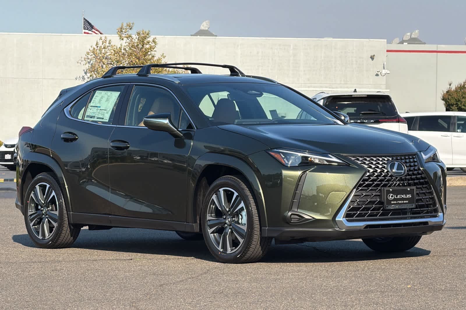 New 2026 Nori Green Pearl Lexus UX 300h PREMIUM AWD image 5
