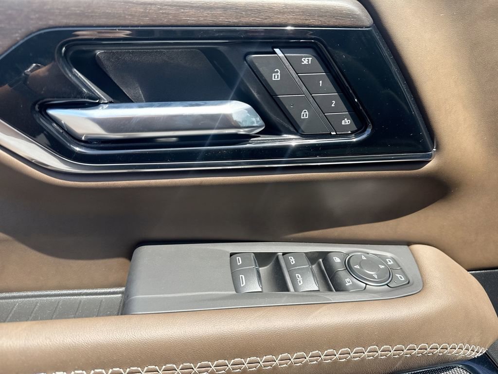 2026 GMC Yukon Denali Ultimate - Photo 24