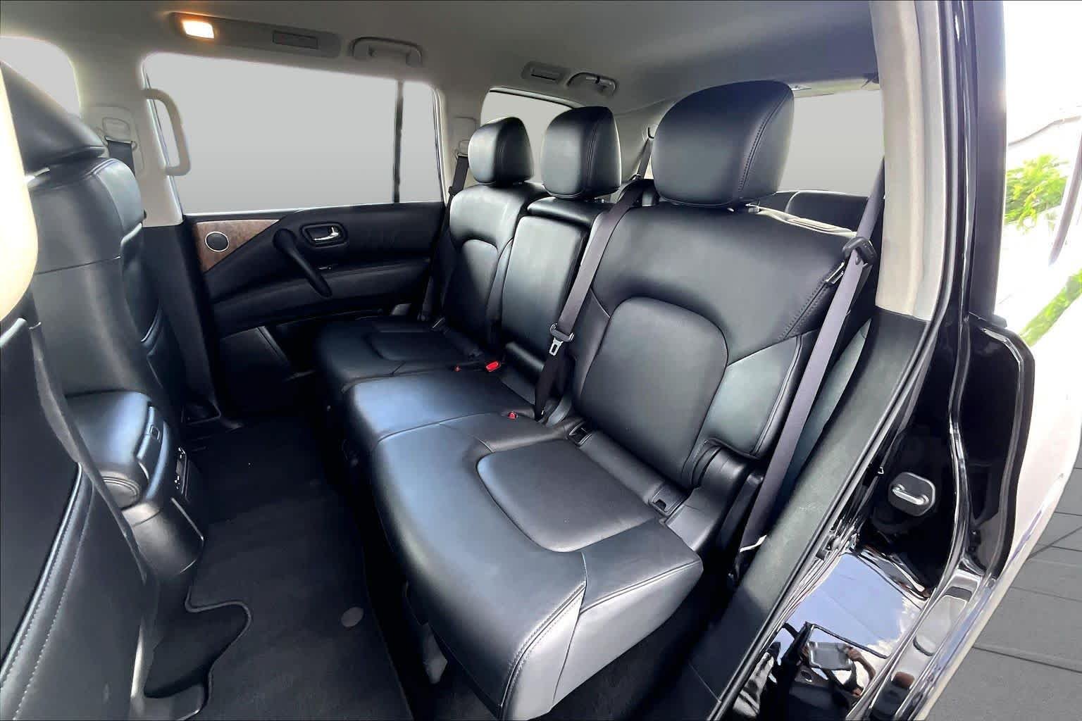 Used 2024 Super Black Nissan SL image 20