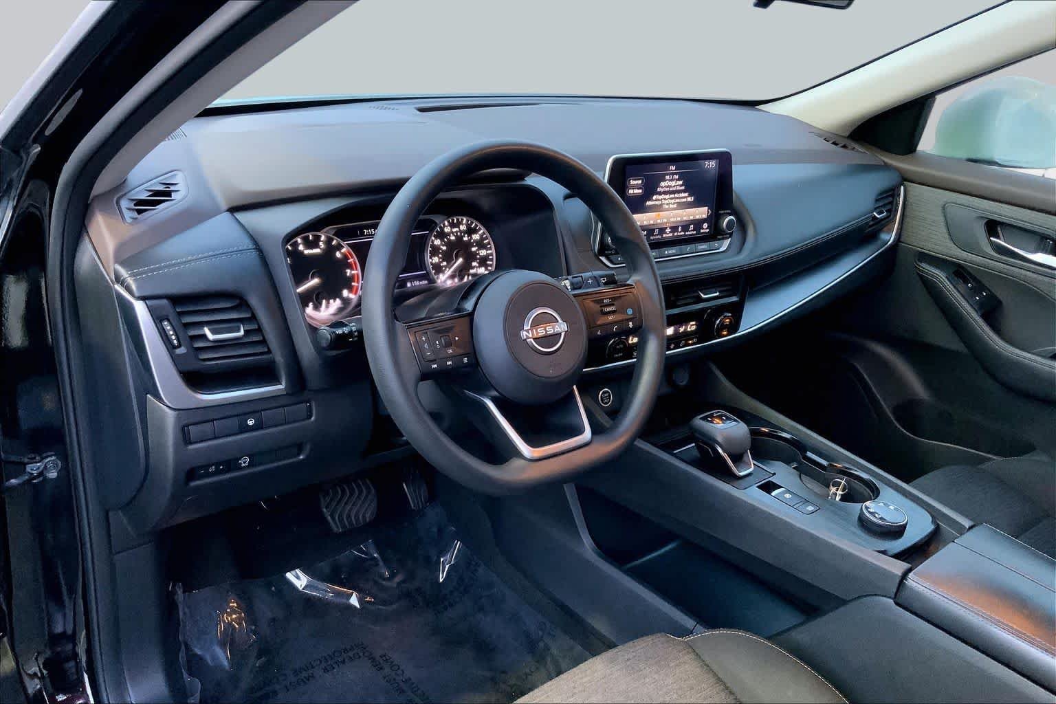 Used 2023 Super Black Nissan SV image 15