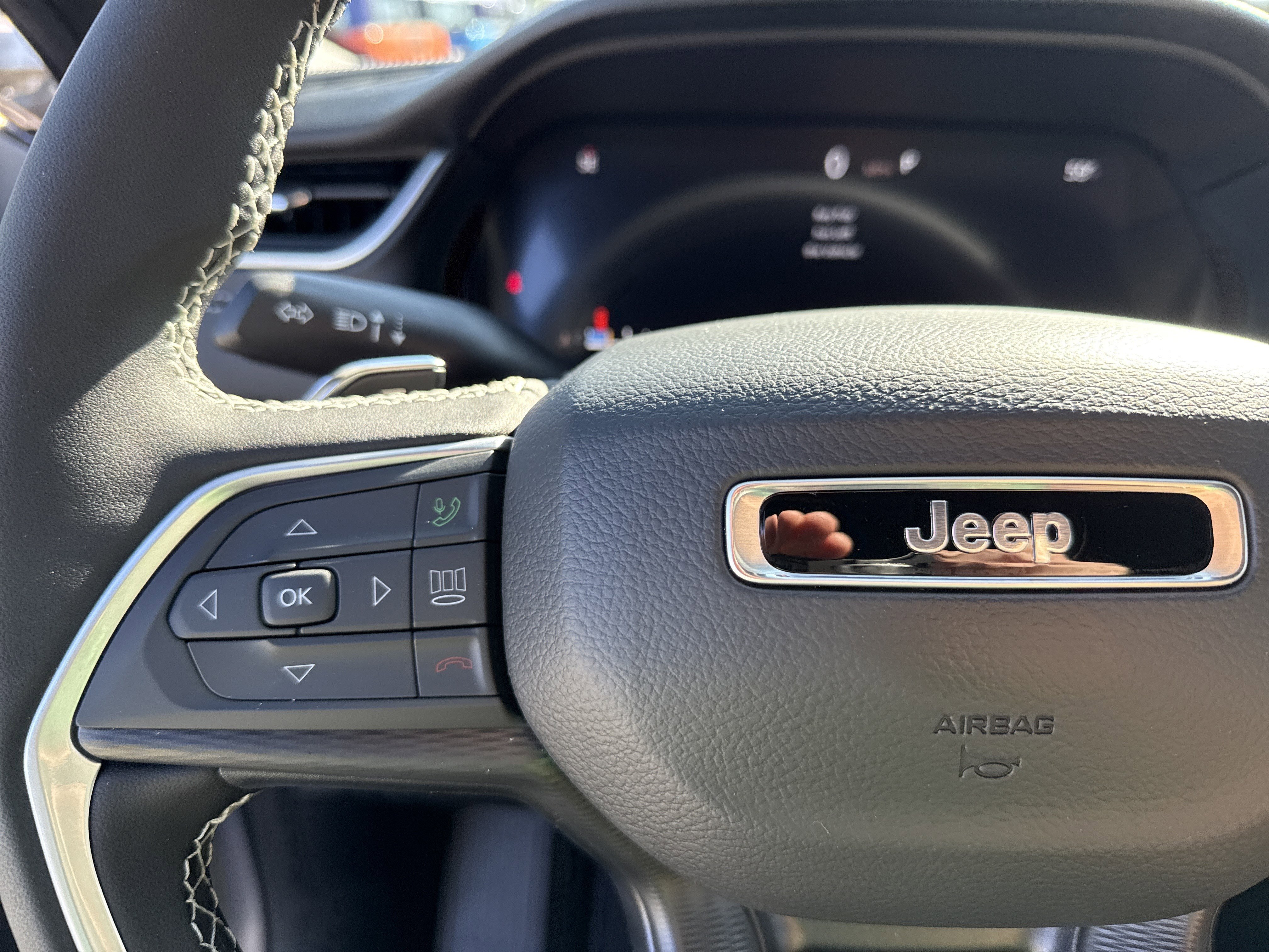 New 2025 Silver Zynith Jeep Laredo image 25