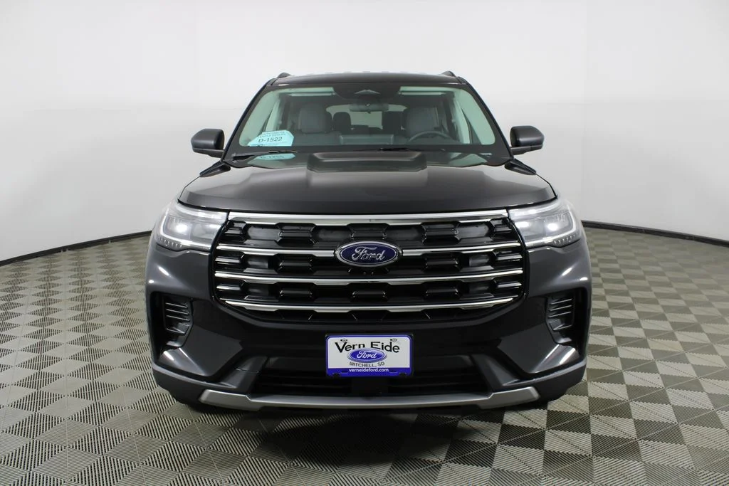 New 2026 Agate Black Metallic Ford Active image 2