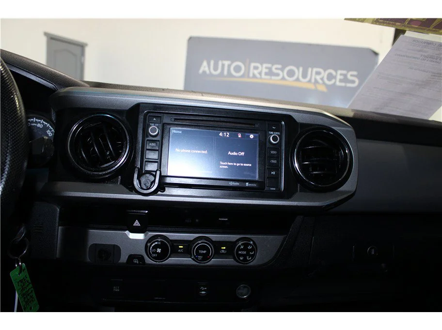 Used 2016 White Toyota SR5 Pickup 4D 5 ft image 22