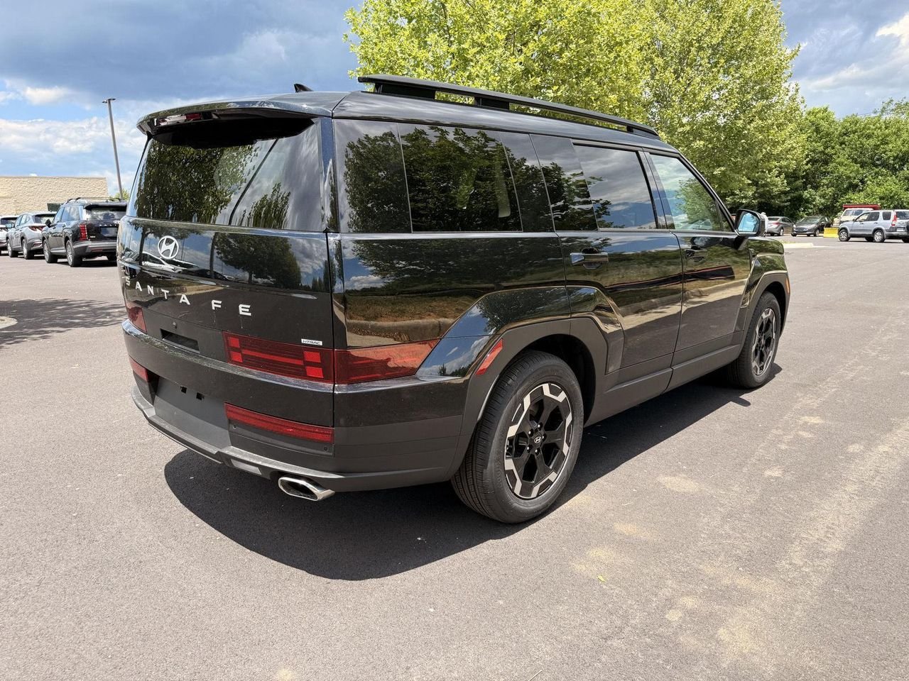 New 2026 Phantom Black Hyundai SEL AWD image 4