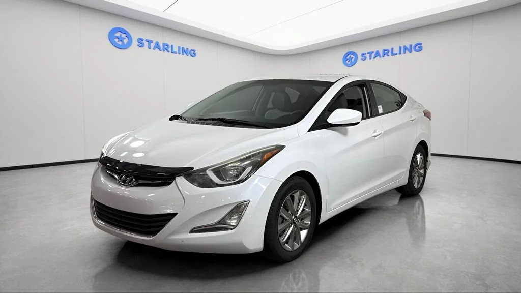 Used 2016 White Hyundai SE image 16