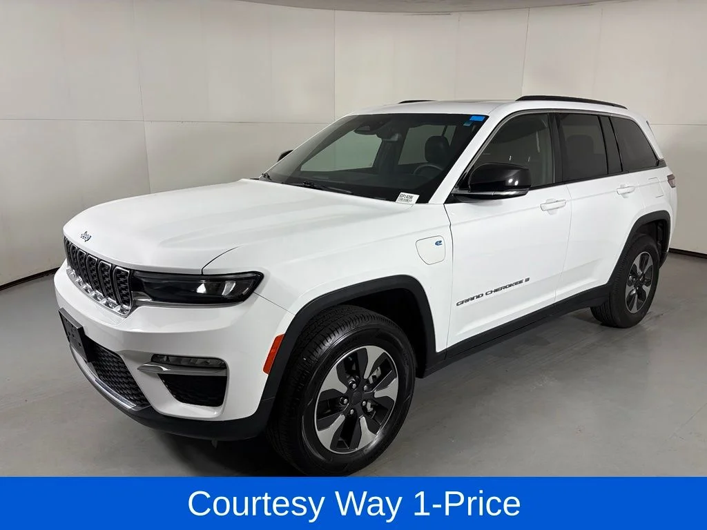 Used 2024 White Jeep 4xe image 5