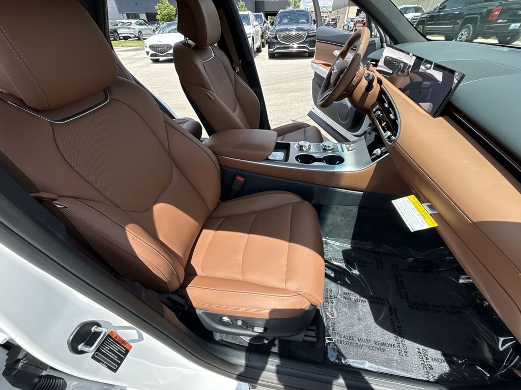 New 2026 White Genesis 2.5T Advanced image 26