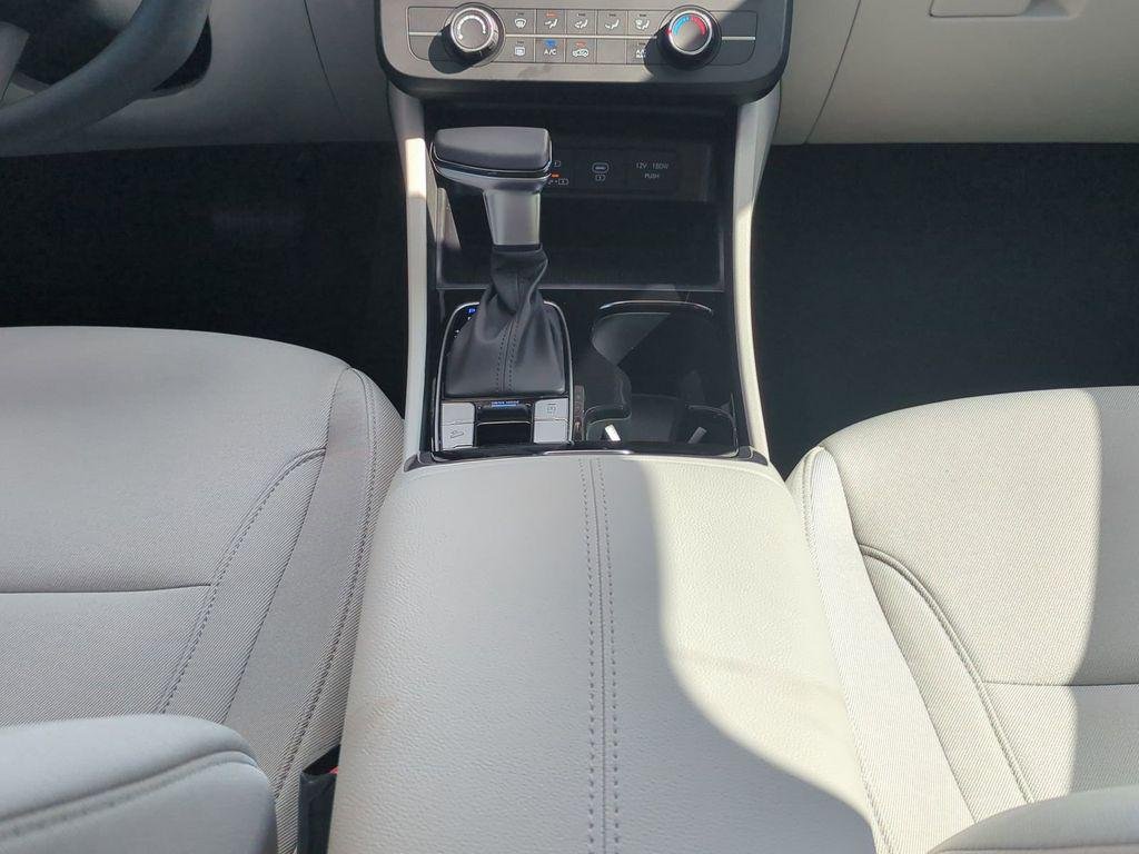 New 2026 Gray Hyundai SE FWD image 21