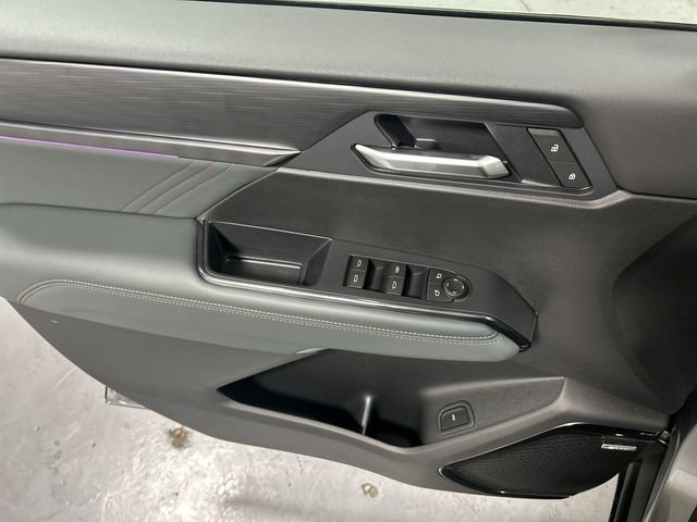 2026 GMC Acadia AT4 - Photo 13