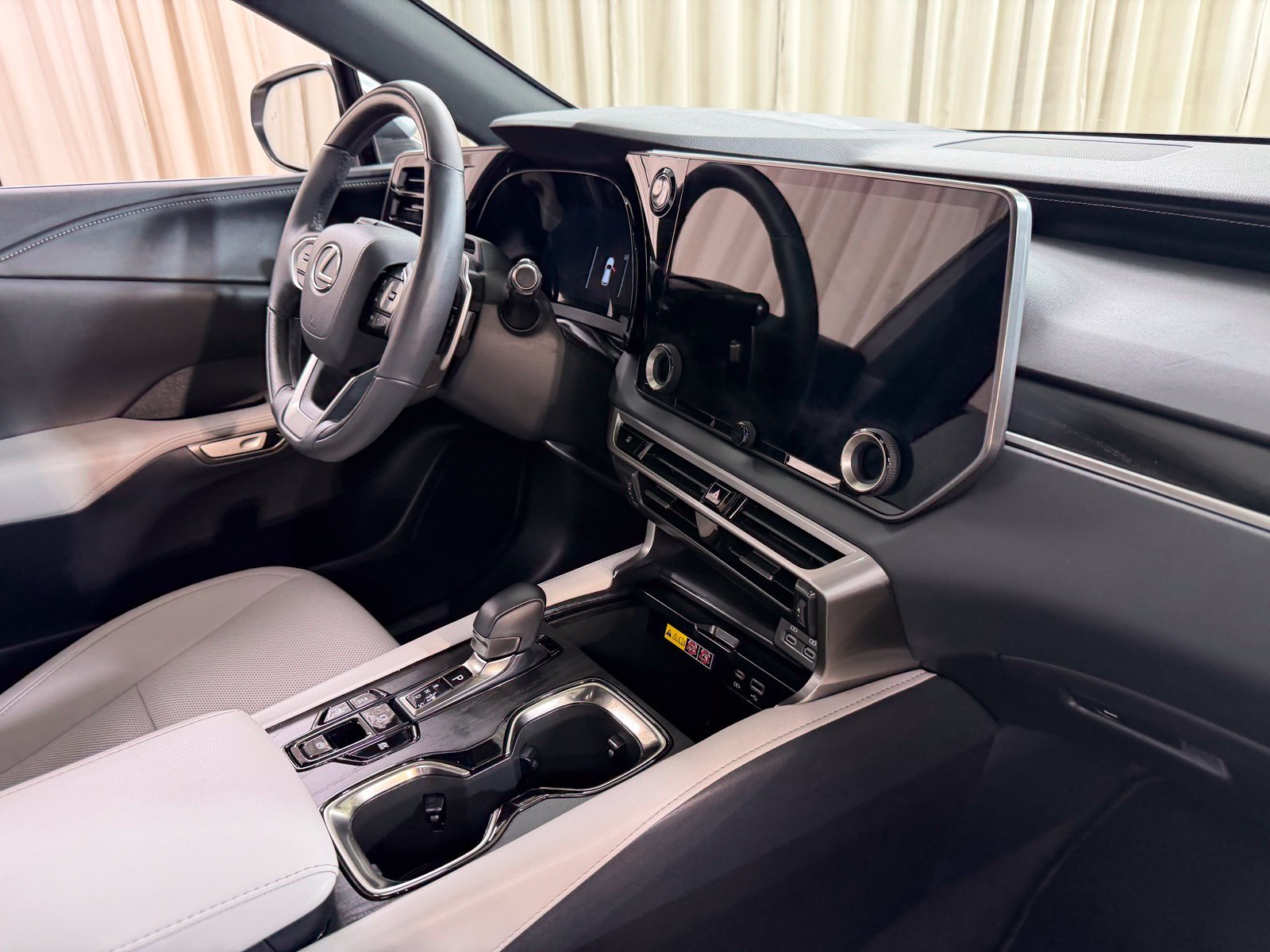 Used 2025 Silver Lexus 350h Premium image 47
