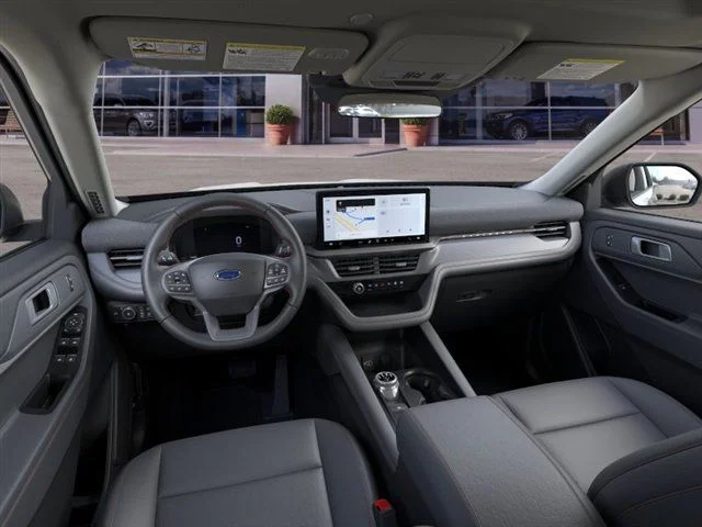 New 2026 Star White Metallic Tri-Coat Ford Active image 9