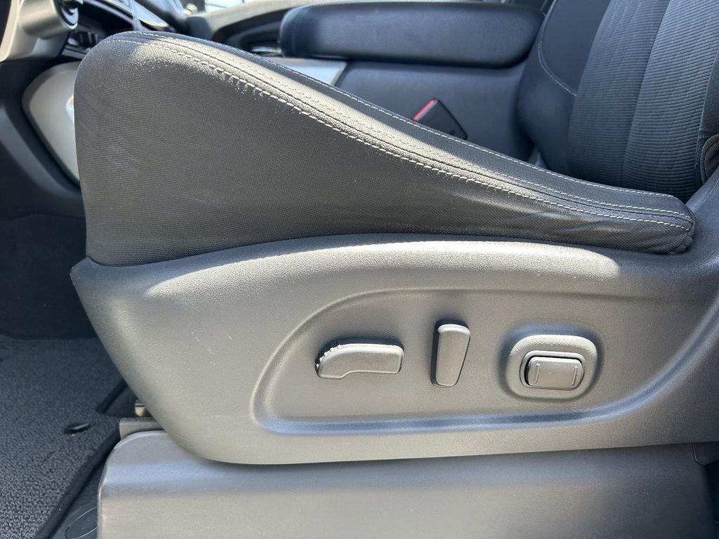 Used 2019 Silver Nissan SV image 21