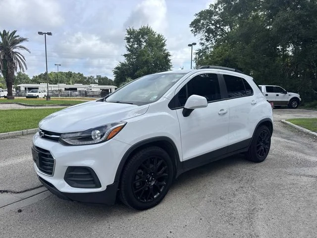 Used 2022 Summit White Chevrolet LT image 6