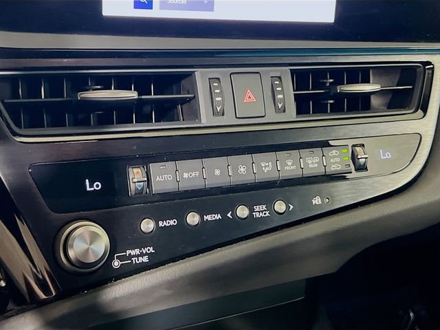 2023 Lexus ES 350 - Photo 13