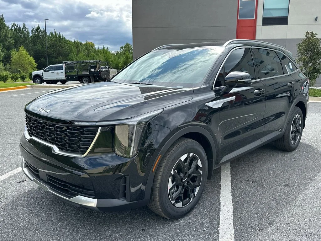 New 2026 Black Kia S image 3