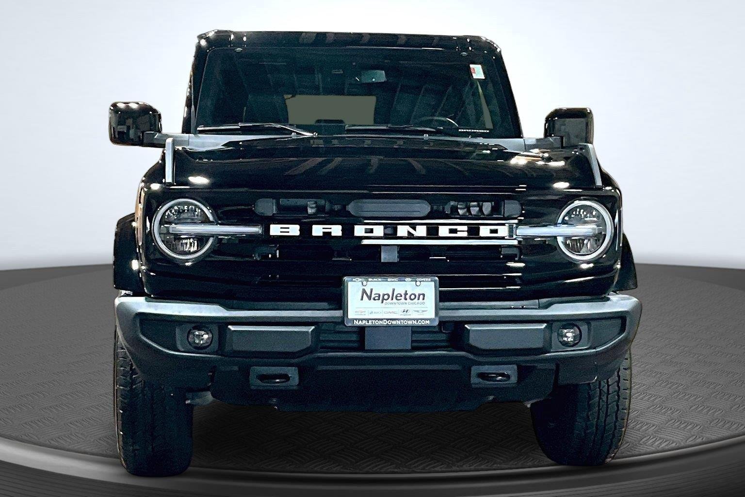 Used 2025 Shadow Black Ford Outer Banks image 3