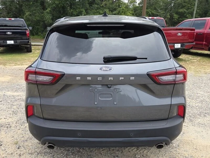 Used 2025 Carbonized Gray Metallic Ford ST-Line image 12