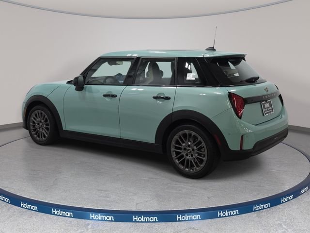 Used 2026 Green MINI Iconic image 8