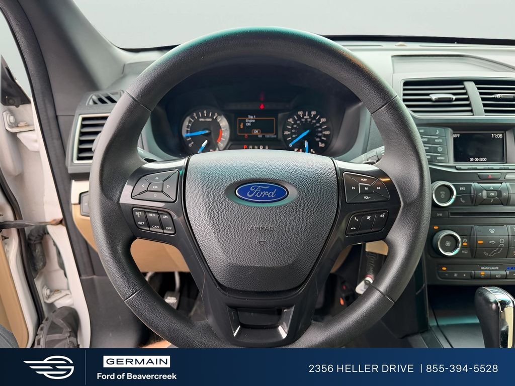 Used 2016 Oxford White Ford Base image 17