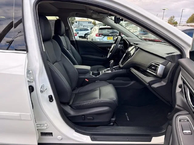 Used 2025 Crystal White Pearl Subaru Touring image 9