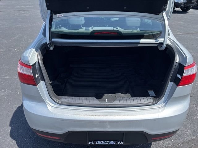 Used 2013 Silver Kia LX image 11