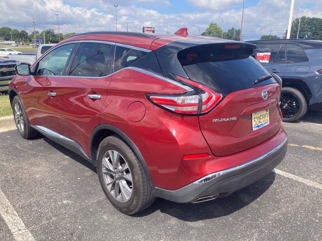 Used 2018 Red Nissan SV image 2