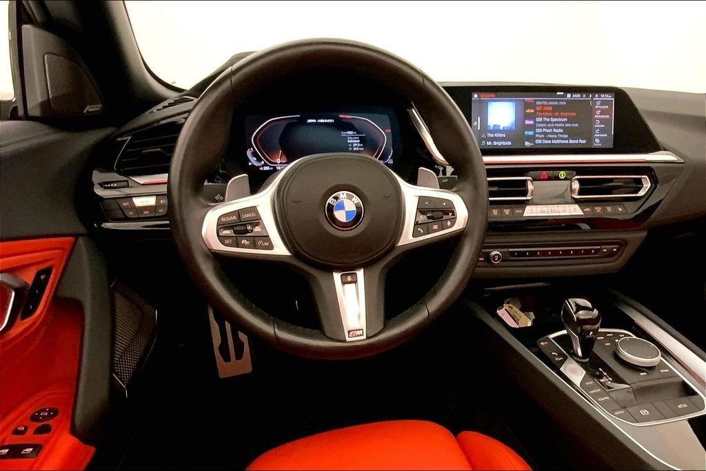 Certified Used 2023 Alpine White BMW  image 4