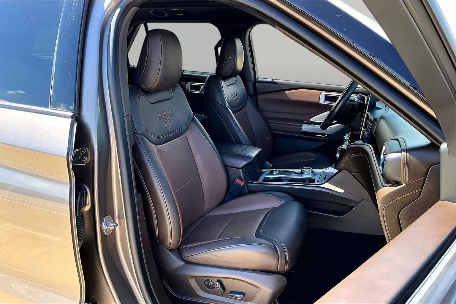 Used 2021 Stone Gray Metallic Ford King Ranch image 9