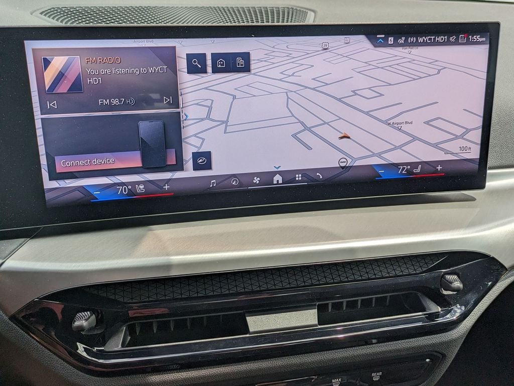 2025 BMW 3 Series 330i - Photo 18