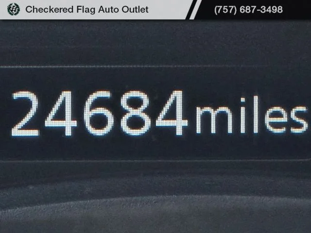 Used 2023 Super Black Nissan SR image 23