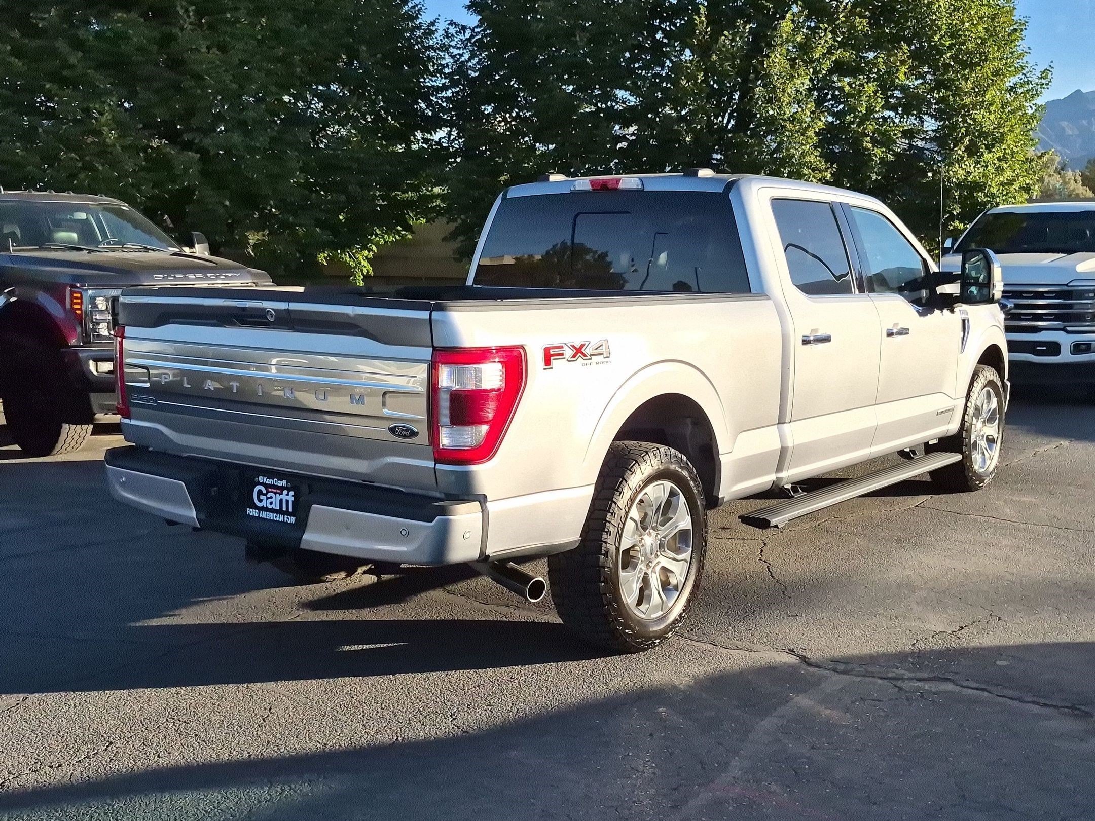 Used 2022 Blue Ford Platinum image 3