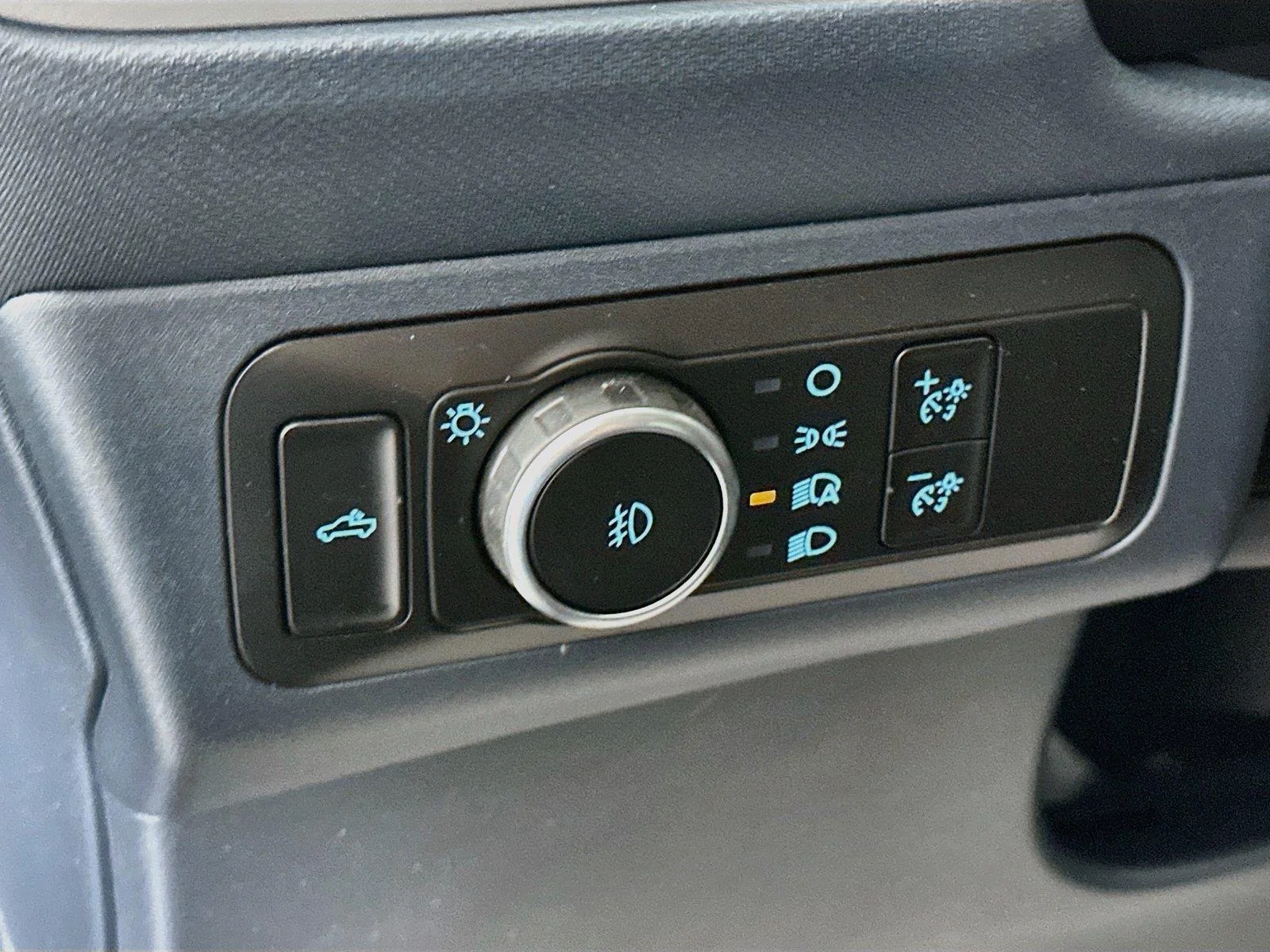 Used 2025 Shadow Black Ford Lobo image 10