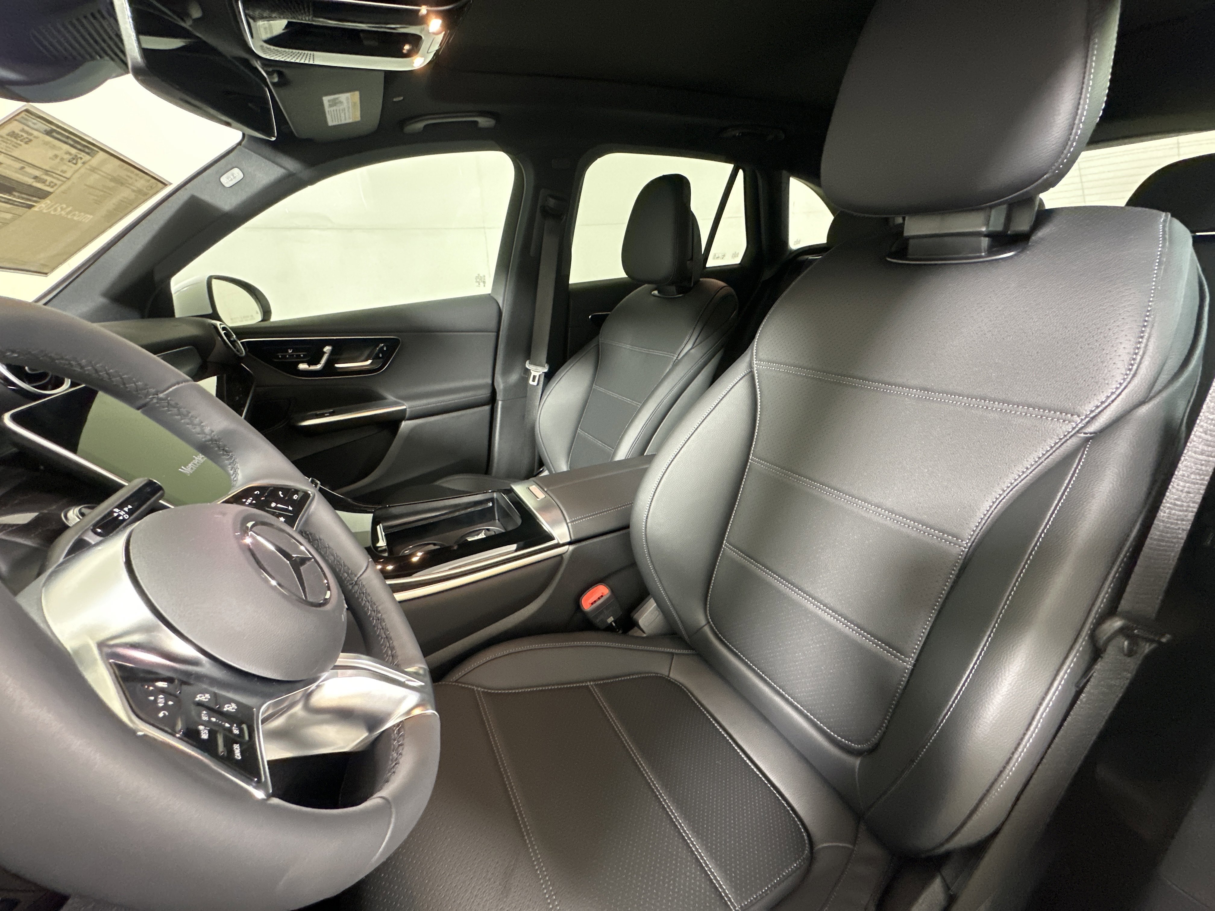 Certified Used 2026 POLAR WHITE Mercedes-Benz GLC 300 image 9