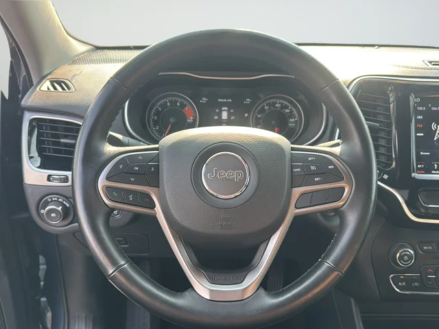 Used 2019 Blue Jeep Limited image 18